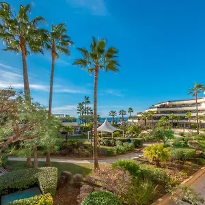 Holiday Nice - Port St Laurent By Ihg Hotel Saint-Laurent-du-Var