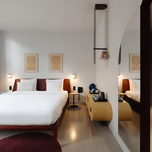 https://conscious-hotel-museum-square.amsterdamhotelsnl.com